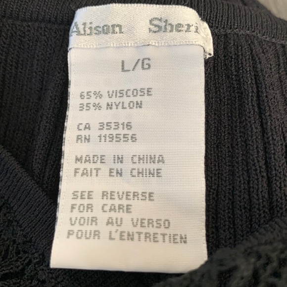 Alison Sheri ladies black stretchy top with crochet neckline and sleeves - Picture 6 of 9